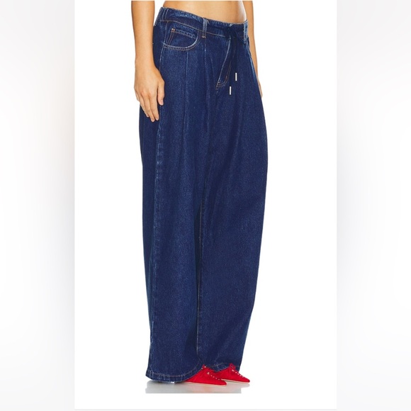 Lionesses Slouched Pleated Wide Leg Jeans Size Medium - Picture 2 of 6